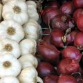 How to storage onion and garlic