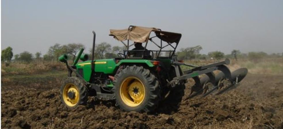 How to prepare the field for soybean sowing